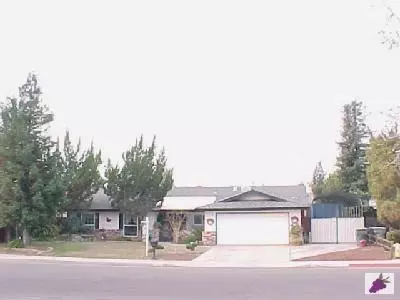 84 N Cindy Ave, Clovis, CA 93612 photo 1