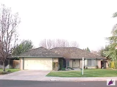 2479 Beverly, Clovis, CA 93611 photo 1