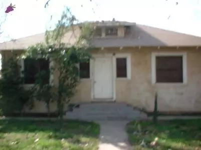 216 N Lk, Madera, CA 93638 photo 1