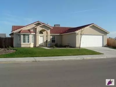 3121 Summer Ln, Madera, CA 93637 photo 1