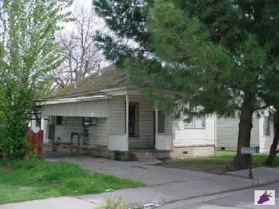 207 S 9th St, Fowler, CA 93625 photo 1