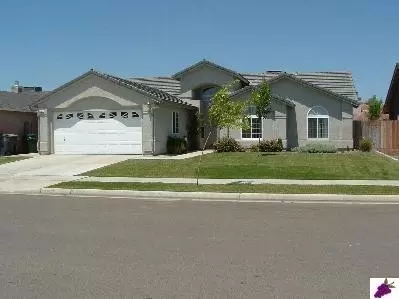 3207 Westgate Dr, Madera, CA 93637 photo 1