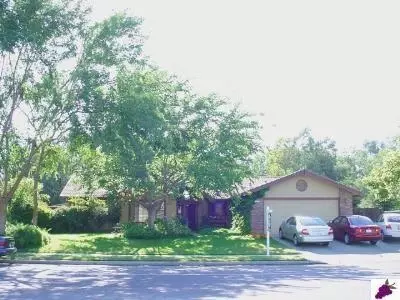 419 Armstrong, Clovis, CA 93611 photo 1