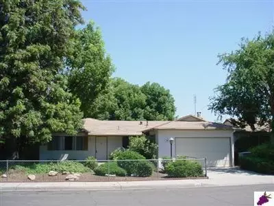 189 W Ashcroft, Clovis, CA 93612 photo 1