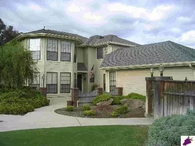 307 W Paul, Clovis, CA 93612 photo 1