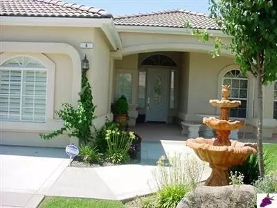 6 W W Loop, Madera, CA 93637 photo 1
