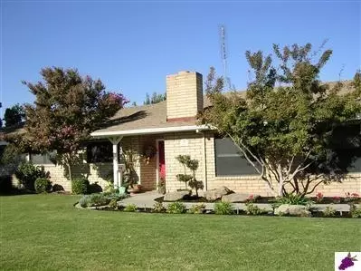 725 S Del Norte, Kerman, CA 93630 photo 1