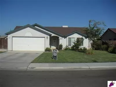 266 S Olympic St, Kerman, CA 93630 photo 1