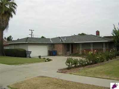 2335 E Hampton Way, Fresno, CA 93726 photo 1