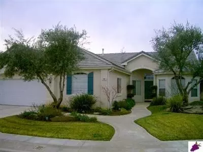 878 N Perry Ave, Clovis, CA 93611 photo 1