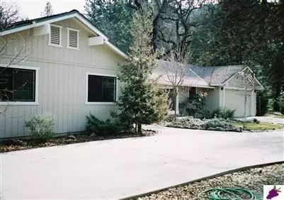 46220 River View Dr, Oakhurst, CA 93644 photo 1