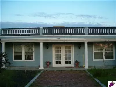 16359 Monreal Rd, Madera, CA 93638 photo 1