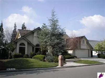464 E Braddock Dr, Fresno, CA 93720 photo 1