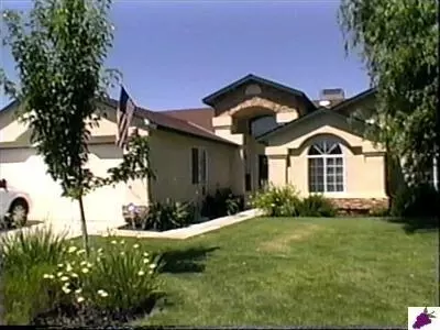 218 Kent Dr, Madera, CA 93637 photo 1