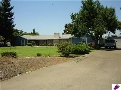 10108 E Tulare Ave, Sanger, CA 93657 photo 1