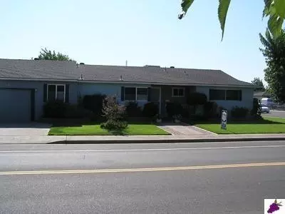 2898 Minnewawa Ave, Clovis, CA 93612 photo 1