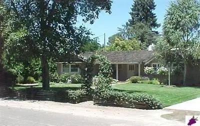 541 E Hampton, Fresno, CA 93704 photo 1