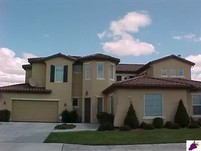 117 W Goshen Ave, Clovis, CA 93611 photo 1