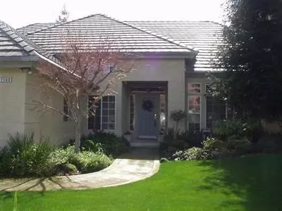 2560 Dovewood Ave, Clovis, CA 93611 photo 1