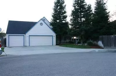 1892 Los Altos Ave, Clovis, CA 93611 photo 1