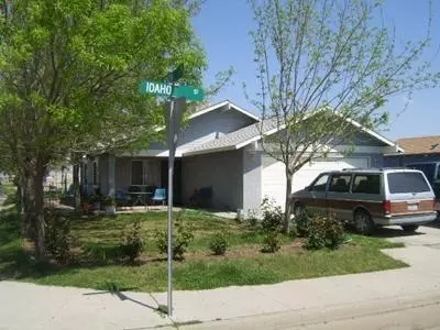 8832 9th, San Joaquin, CA 93660 photo 1