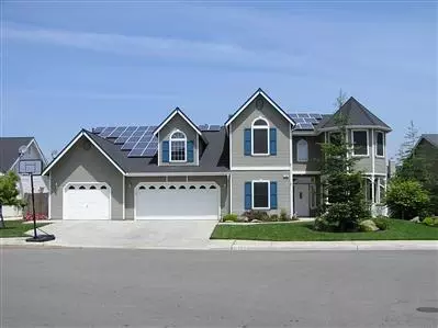 193 W Loyola Ave, Clovis, CA 93619 photo 1