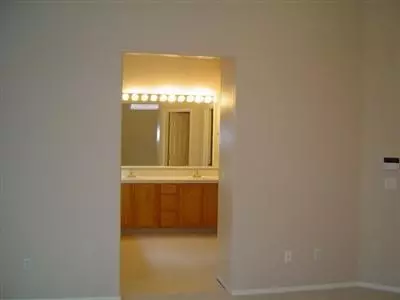 2307 Goshen Ave, Clovis, CA 93611 photo 9