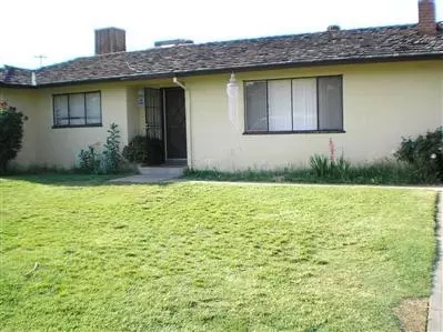 27125 Parkwood Ave, Madera, CA 93637 photo 1