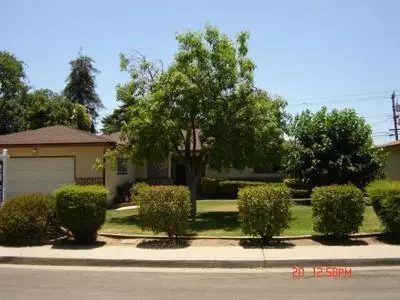508 W Beverly Dr, Clovis, CA 93612 photo 3