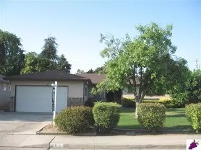 508 W Beverly Dr, Clovis, CA 93612 photo 1