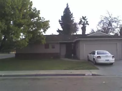 10 W Ashcroft Ave, Clovis, CA 93612 photo 1