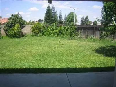 2455 Frederick Ct, Madera, CA 93637 photo 7