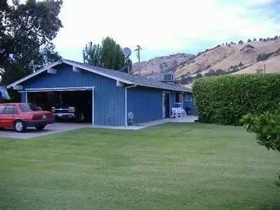 6082 Lupine Dr, Sanger, CA 93657 photo 5