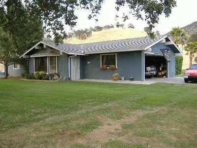 6082 Lupine Dr, Sanger, CA 93657 photo 1