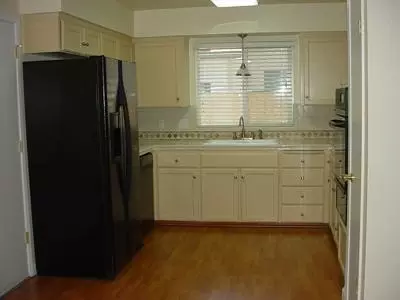 1634 Scott Ct, Clovis, CA 93611 photo 2