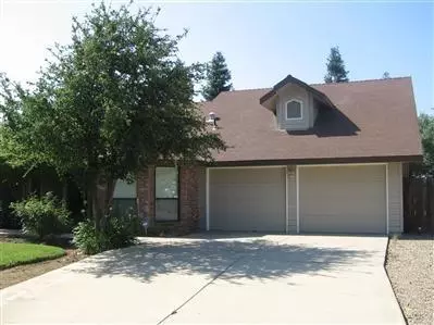 37046 Berkshire Dr, Madera, CA 93638 photo 4