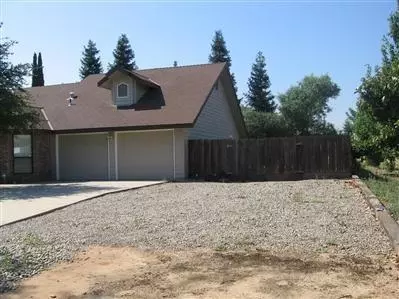 37046 Berkshire Dr, Madera, CA 93638 photo 5