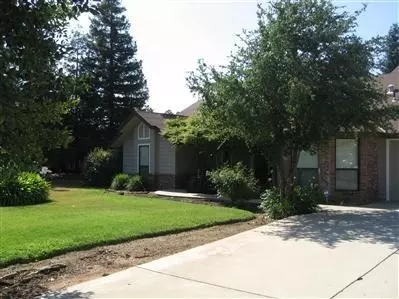 37046 Berkshire Dr, Madera, CA 93638 photo 3
