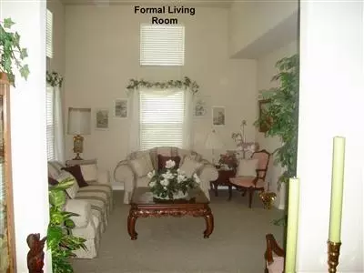 2522 Bellaire Way, Clovis, CA 93611 photo 4