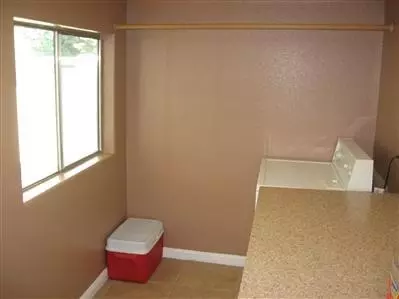 337 N Phillip Ave, Clovis, CA 93612 photo 9
