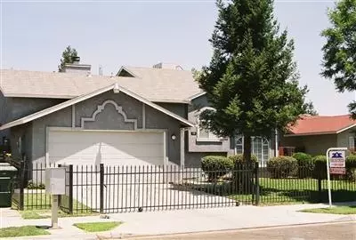 125 Lynn Way, Madera, CA 93638 photo 1