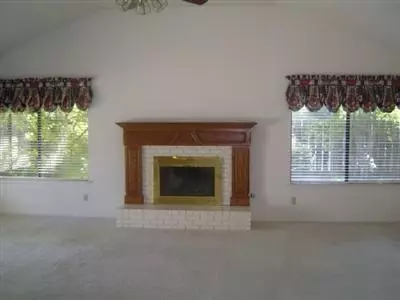 399 Amber Ave, Clovis, CA 93611 photo 5