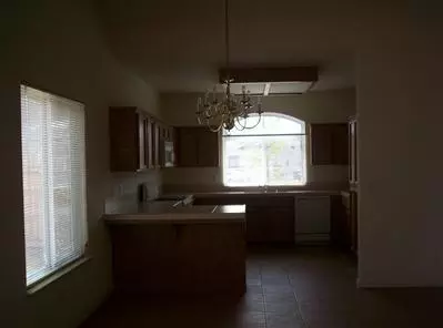 913 Navel Ave, Madera, CA 93637 photo 3