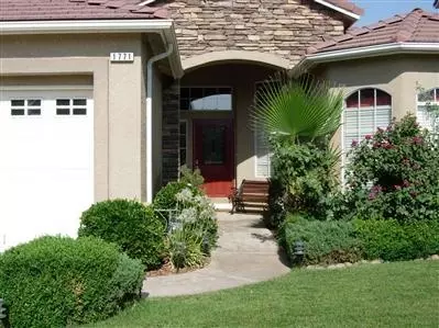 1771 N Magnolia Ave, Clovis, CA 93619 photo 1