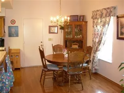 1105 N Chapel Hill Ave, Clovis, CA 93611 photo 8