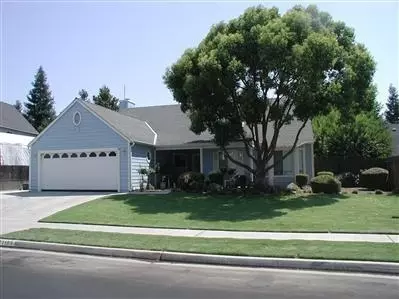 1105 N Chapel Hill Ave, Clovis, CA 93611 photo 2