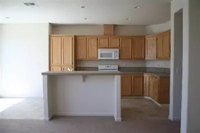 565 Howell Rd, Chowchilla, CA 93610 photo 2