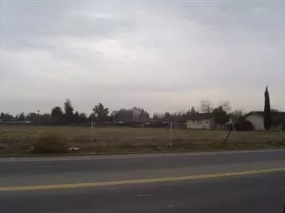 3191 Armstrong Ave, Clovis, CA 93611 photo 1