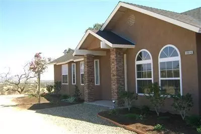 39610 Millstream Ln, Madera, CA 93638 photo 2