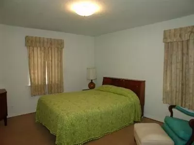 1401 W 5th St, Madera, CA 93637 photo 9